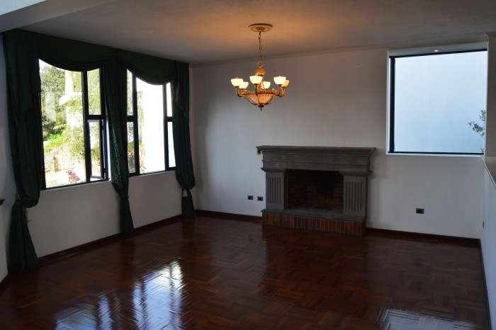 Casa en Venta Lomas de San Rafael Guatemala
