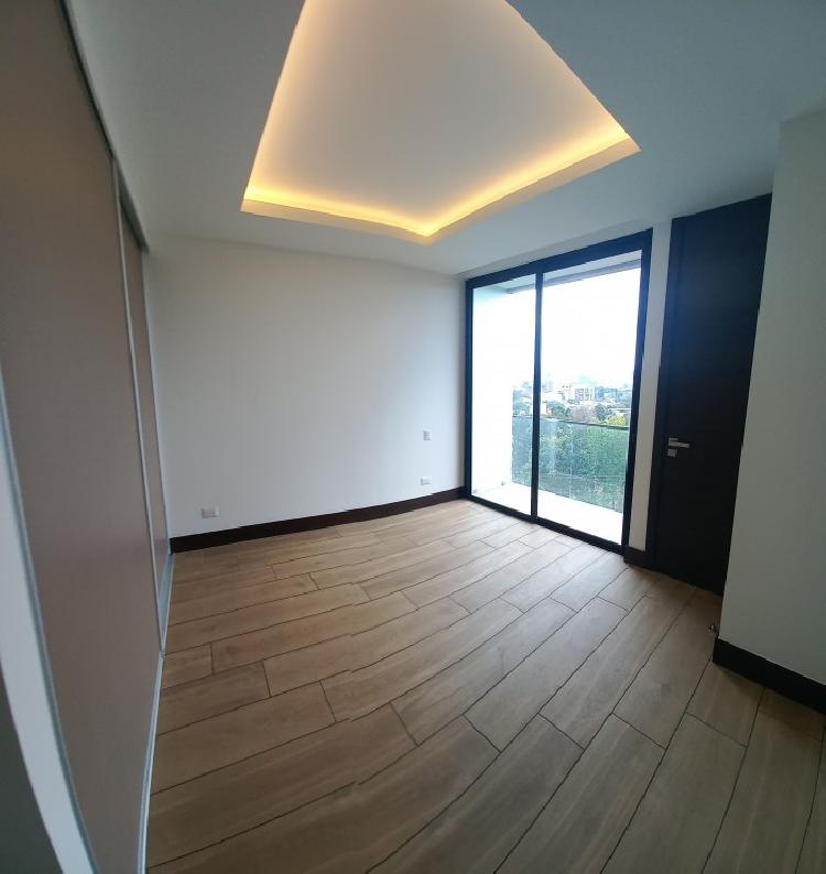 APARTAMENTO EN RENTA EN EDIFICIO BADEN ZONA 15