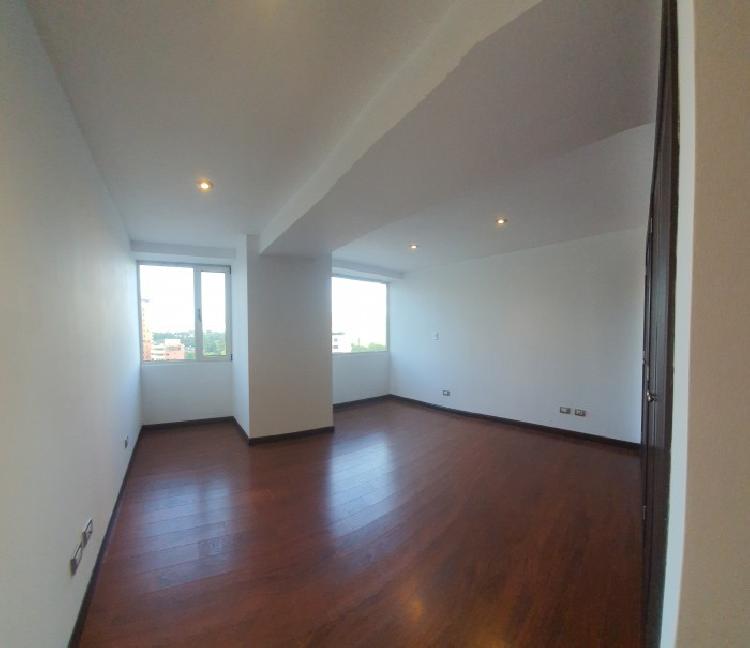 Apartamento en Alquiler Dali Zona 14