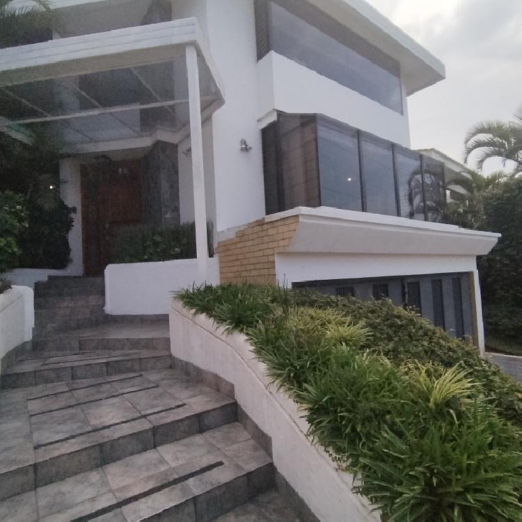 Casa en venta Zona 15 Cañadas de San Lazaro Guatemala