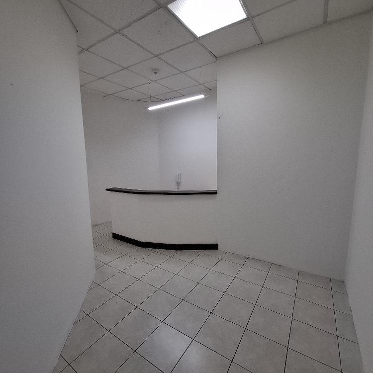 Oficina en Venta y Renta Zona Pradera Zona 10 Guatemala