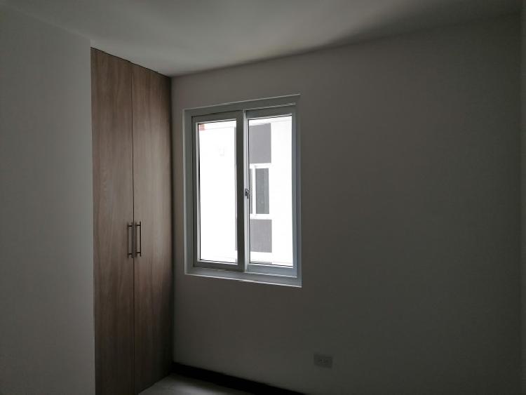 Apartamento de 3 habitaciones en alquiler en zona 7 