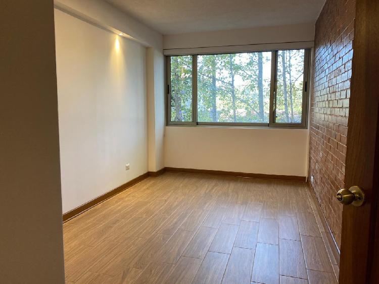 Apartamento en Renta en Exclusiva Zona 14