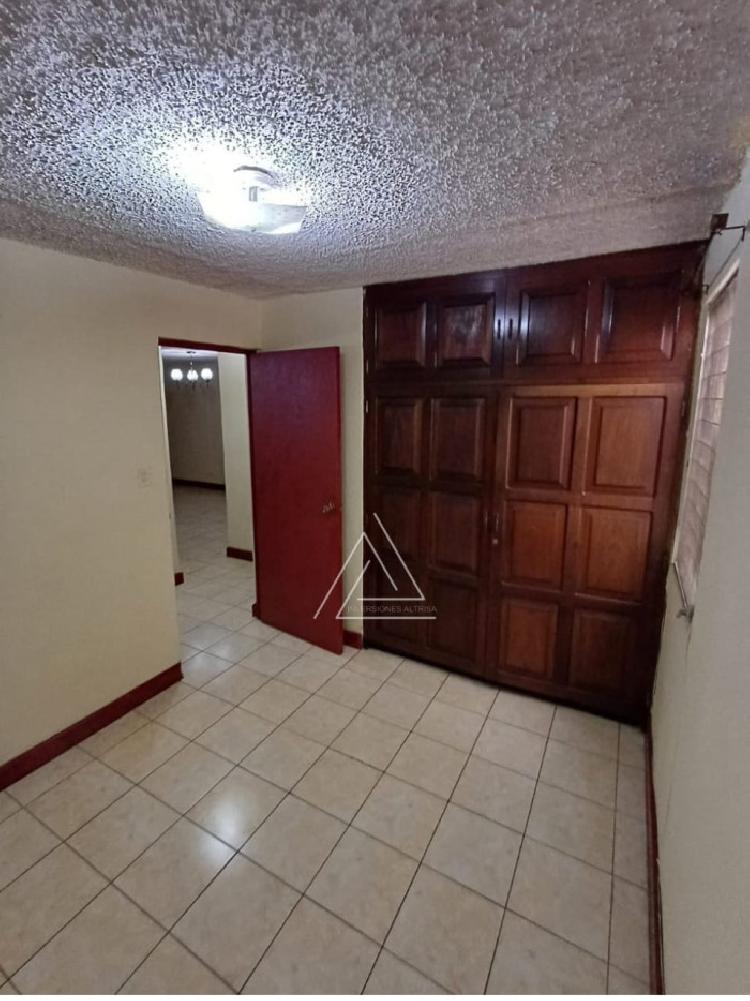 CASA EN RENTA EN BOULEVARD SUR SAN CRISTOBAL