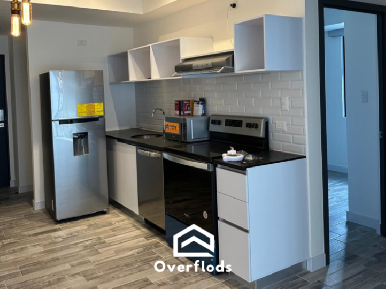 Renta de apartamento, edificio Silk 4 grados, zona 4.
