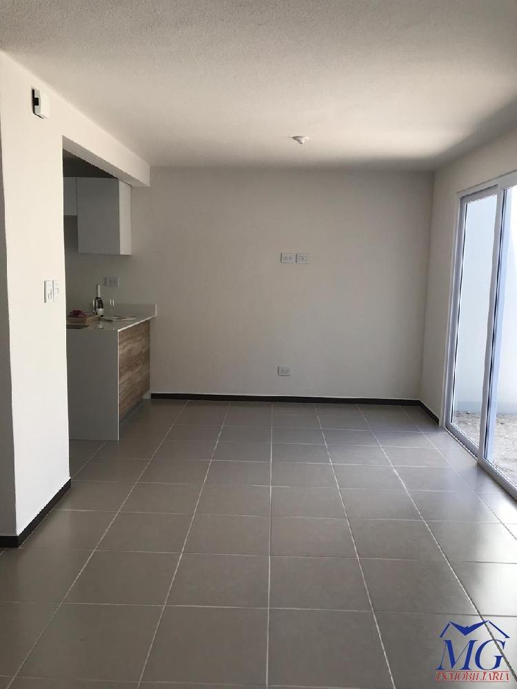 VENDO CASA EN PARQUE SAN ANGEL ZONA 2