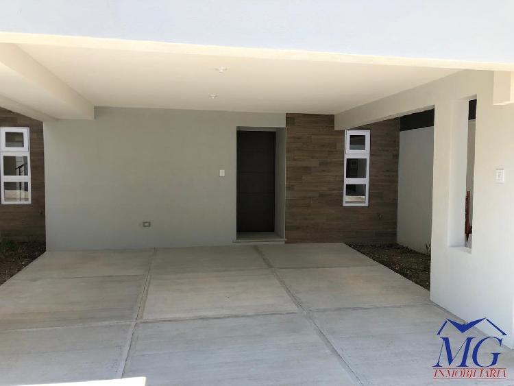 VENDO CASA EN PARQUE SAN ANGEL ZONA 2