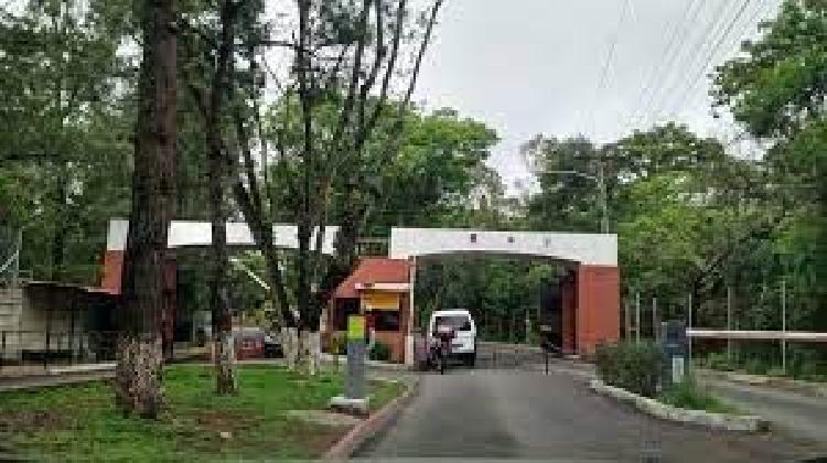 Vendo casa en Colonia villa Sol, en Zona 12