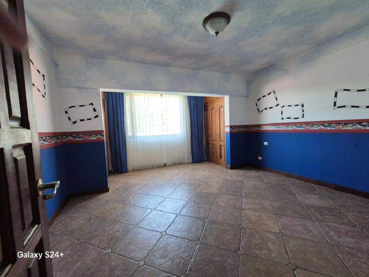 CASA EN #RENTA Y #VENTA EN ZONA 12