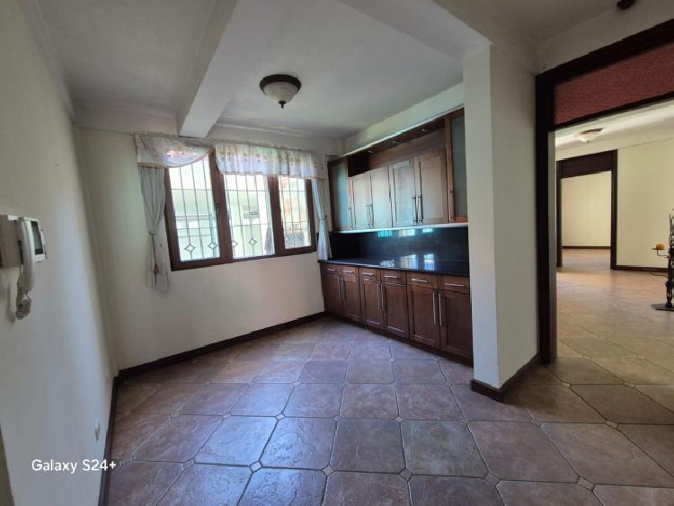 CASA EN #RENTA Y #VENTA EN ZONA 12