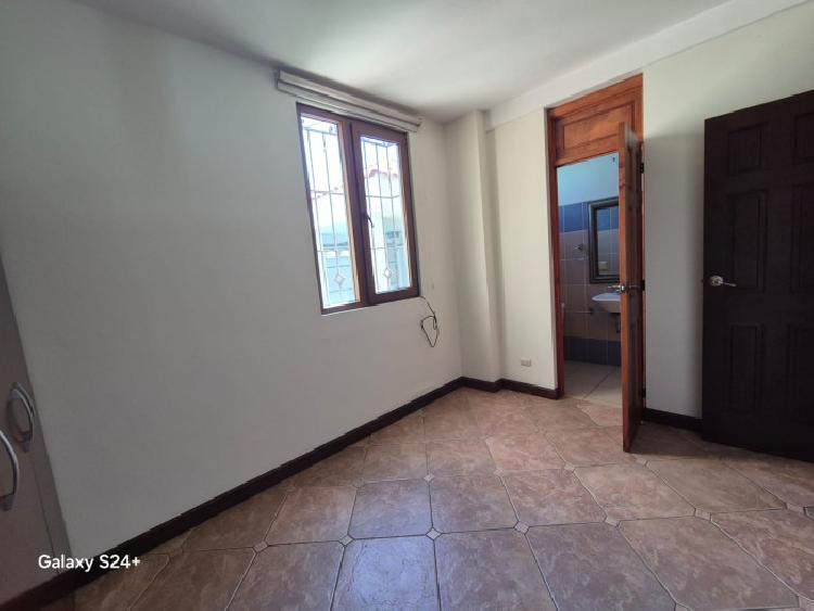 CASA EN #RENTA Y #VENTA EN ZONA 12