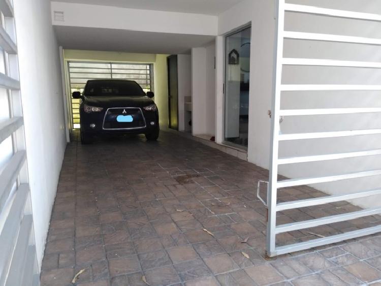 Casa en Venta en Condominio Cantoria